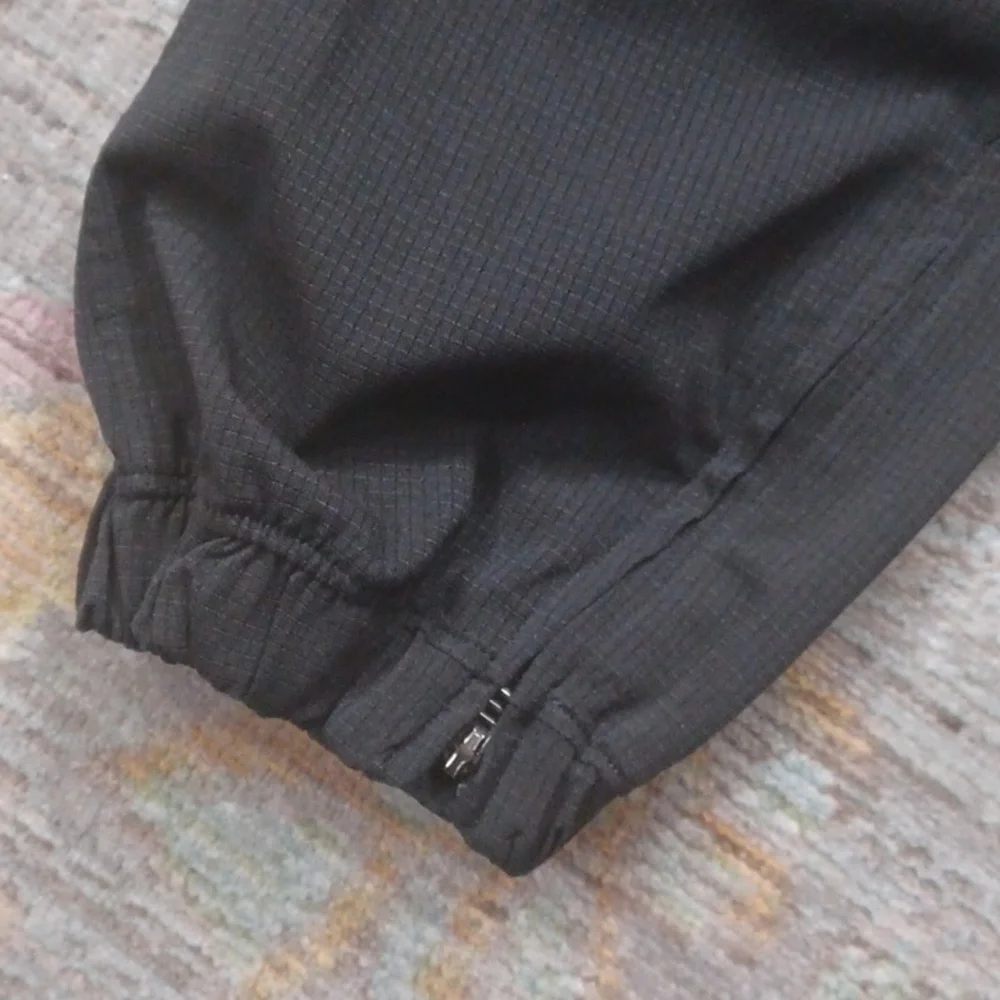 Lululemon Essential Affinity Mid-Rise Jogger - Picture 5 of 9